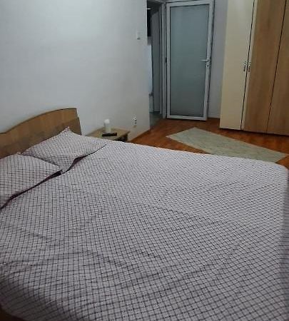 Apartament La Denis Bîrlad Exterior foto