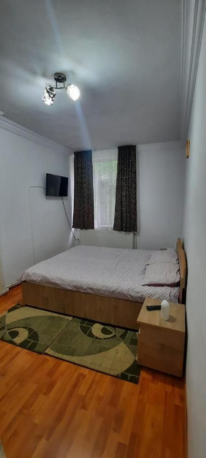 Apartament La Denis Bîrlad Exterior foto